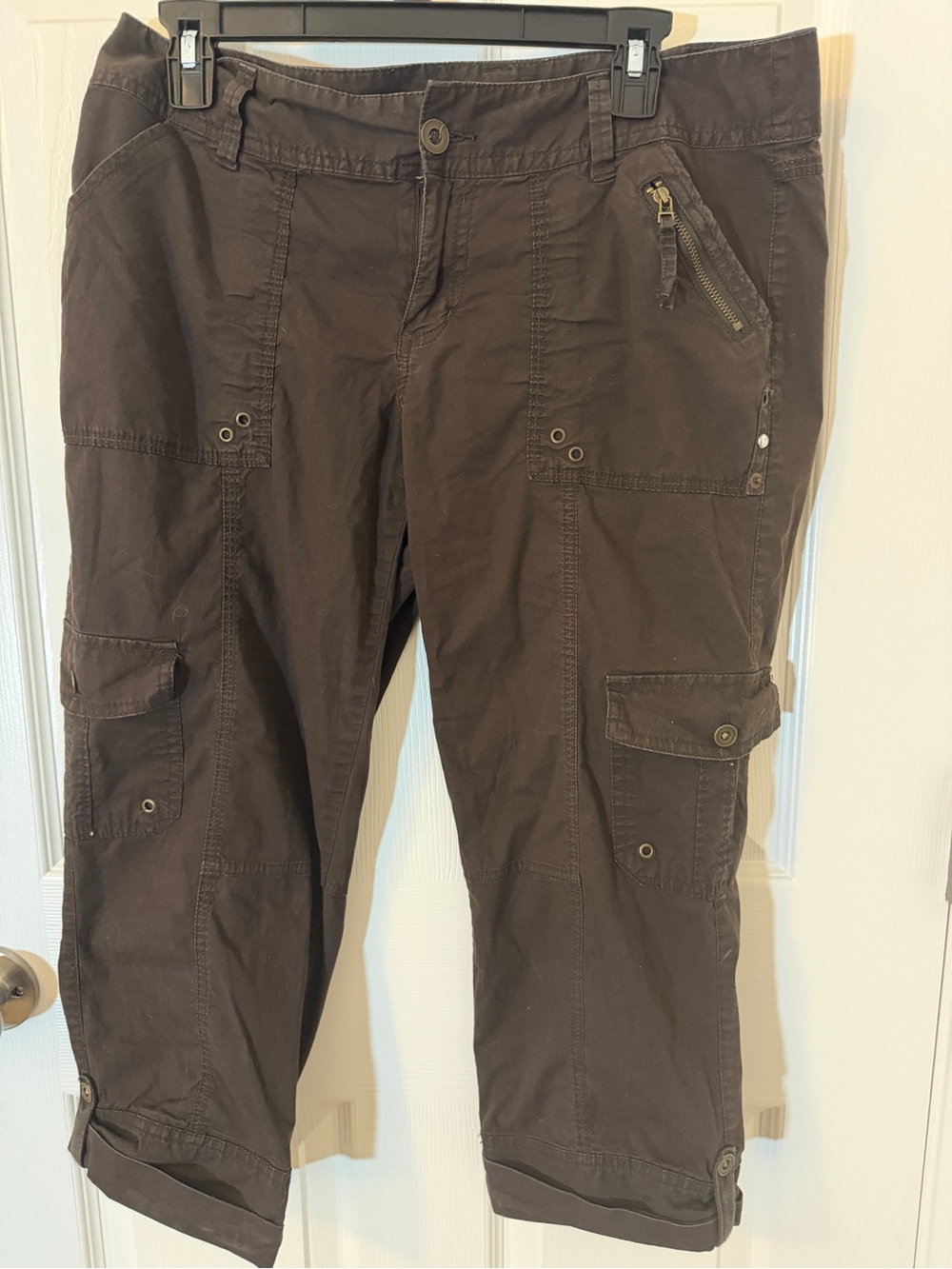 Women’s Apt 9 Dark Brown Cargo Capris - Casual Utility Pants